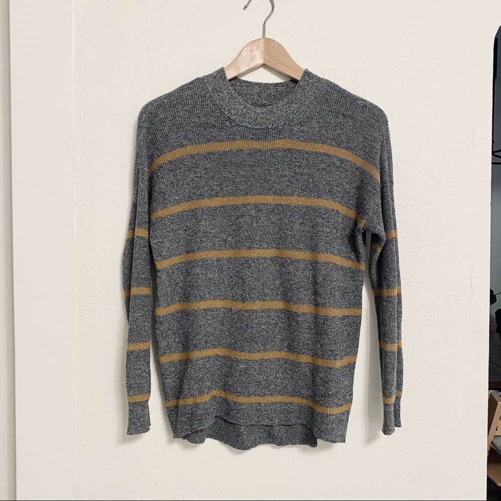 American Eagle Jegging Striped Sweater